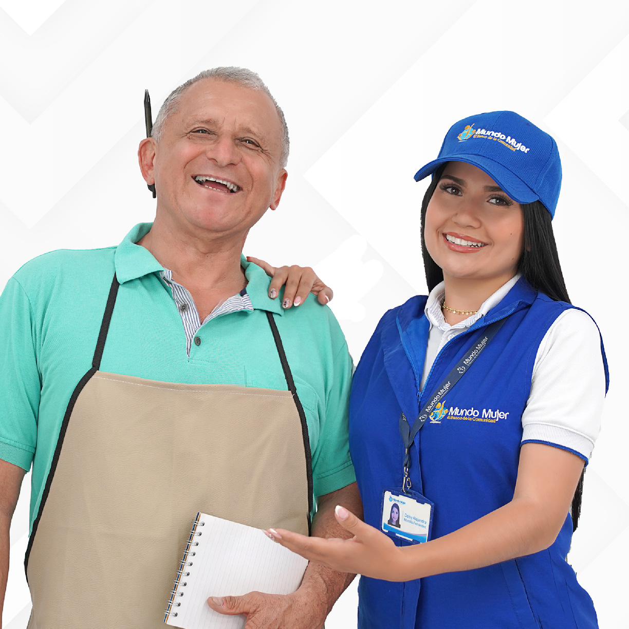 Analista y cliente de Banco Mundo Mujer