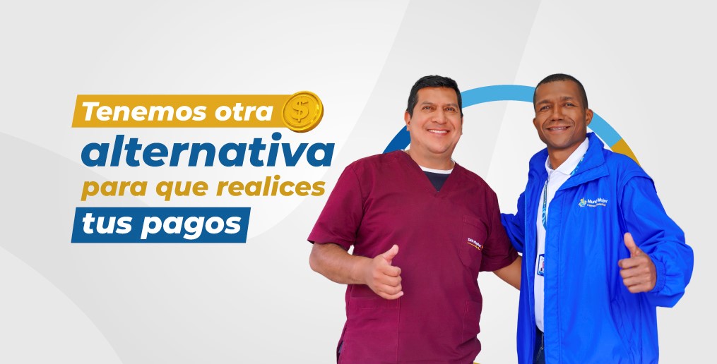 Cliente y Asesor del banco mundo mujer sonriendo